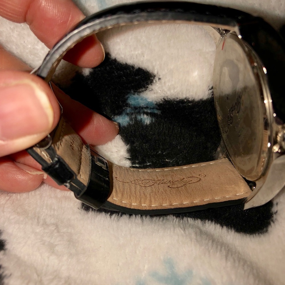 ED Hardy watch - Picture 7 of 7
